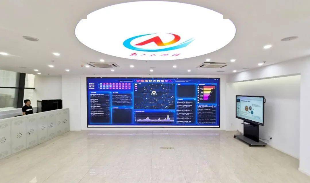 關(guān)于互聯(lián)網(wǎng)新聞許可證圓點(diǎn)直播的信息