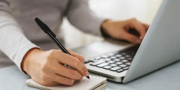 移動互聯網時代的新聞寫作(移動互聯網時代新聞寫作方式的變化)