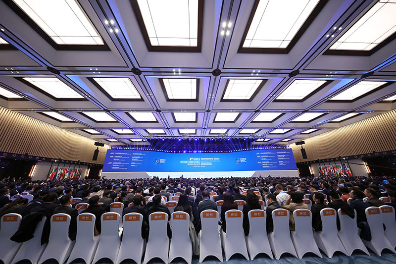 烏鎮(zhèn)互聯(lián)網(wǎng)大會(huì)有關(guān)新聞(烏鎮(zhèn)互聯(lián)網(wǎng)大會(huì)對(duì)烏鎮(zhèn)的影響)